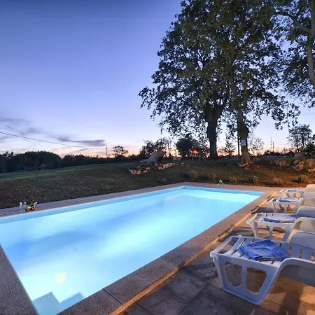 Mit Privatpool Fuer 6 Personen Ca 100 Qm In Divsici, Istrien Suedkueste Von Istrien Holiday home Marcana