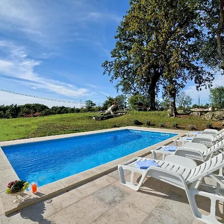 Mit Privatpool Fuer 6 Personen Ca 100 Qm In Divsici, Istrien Suedkueste Von Istrien